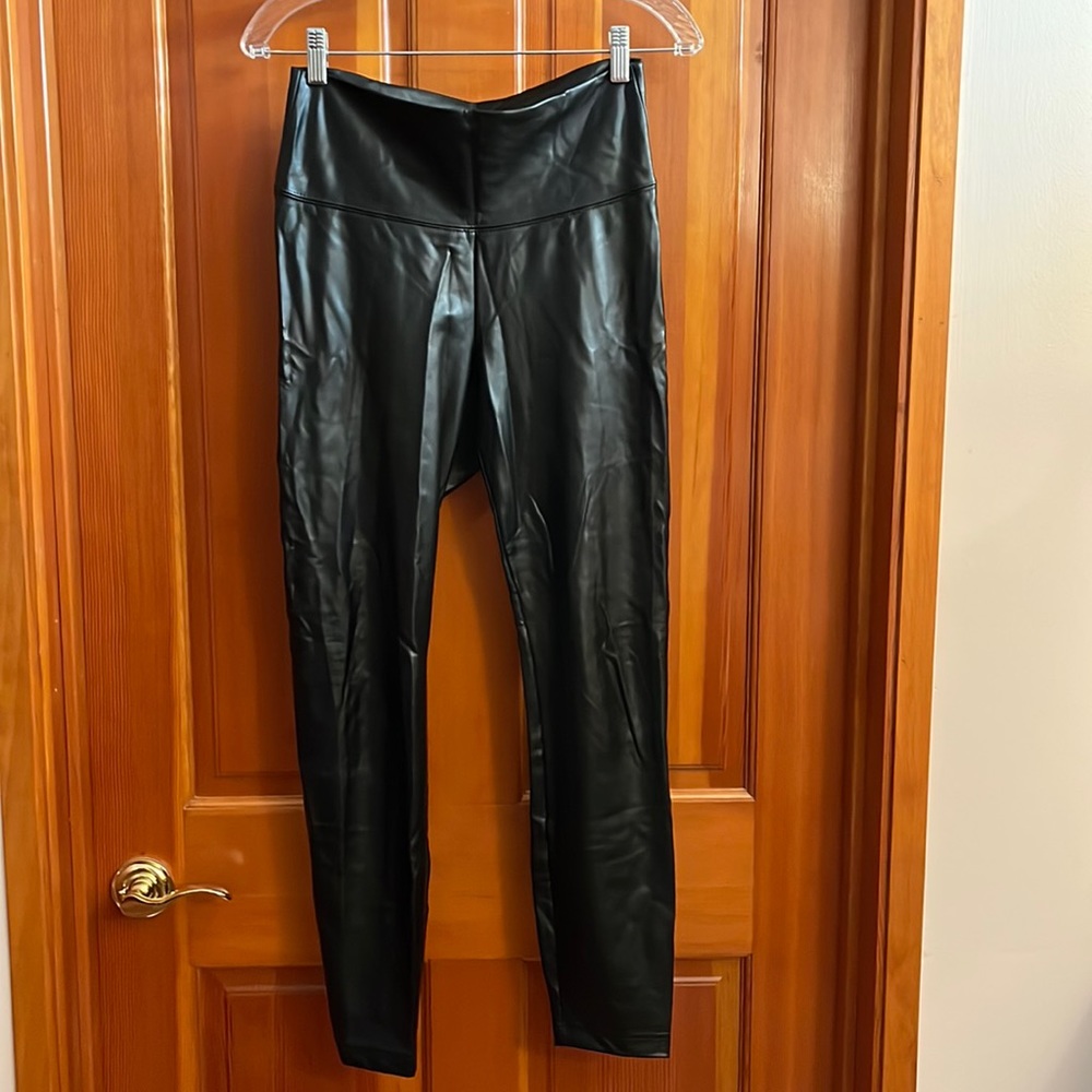 WHITE HOUSE BLACK MARKET LEGGINGS